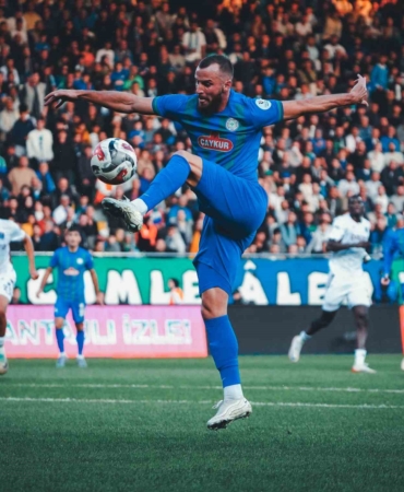 trendyol-super-lig-caykur-rizespor-1-trabzonspor-2-ilk-yari-LKw9vQzR.jpg