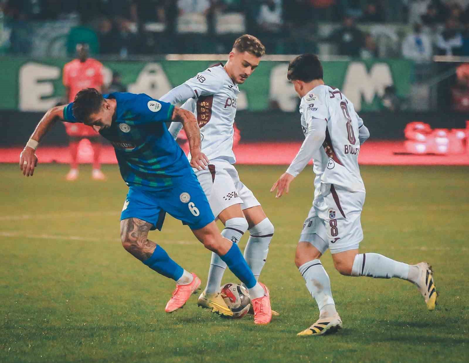 Trendyol Süper Lig: Çaykur Rizespor: 1 - Trabzonspor: 2 (Maç sonucu) 8 trendyol super lig caykur rizespor 1 trabzonspor 2 mac sonucu 4 J3uwPcFi