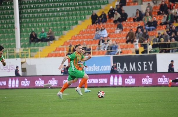Trendyol Süper Lig: Corendon Alanyaspor: 0 - Gençlerbirliği: 0 (İlk yarı) 7 trendyol super lig corendon alanyaspor 0 genclerbirligi 0 ilk yari 3 dL7aLEsZ