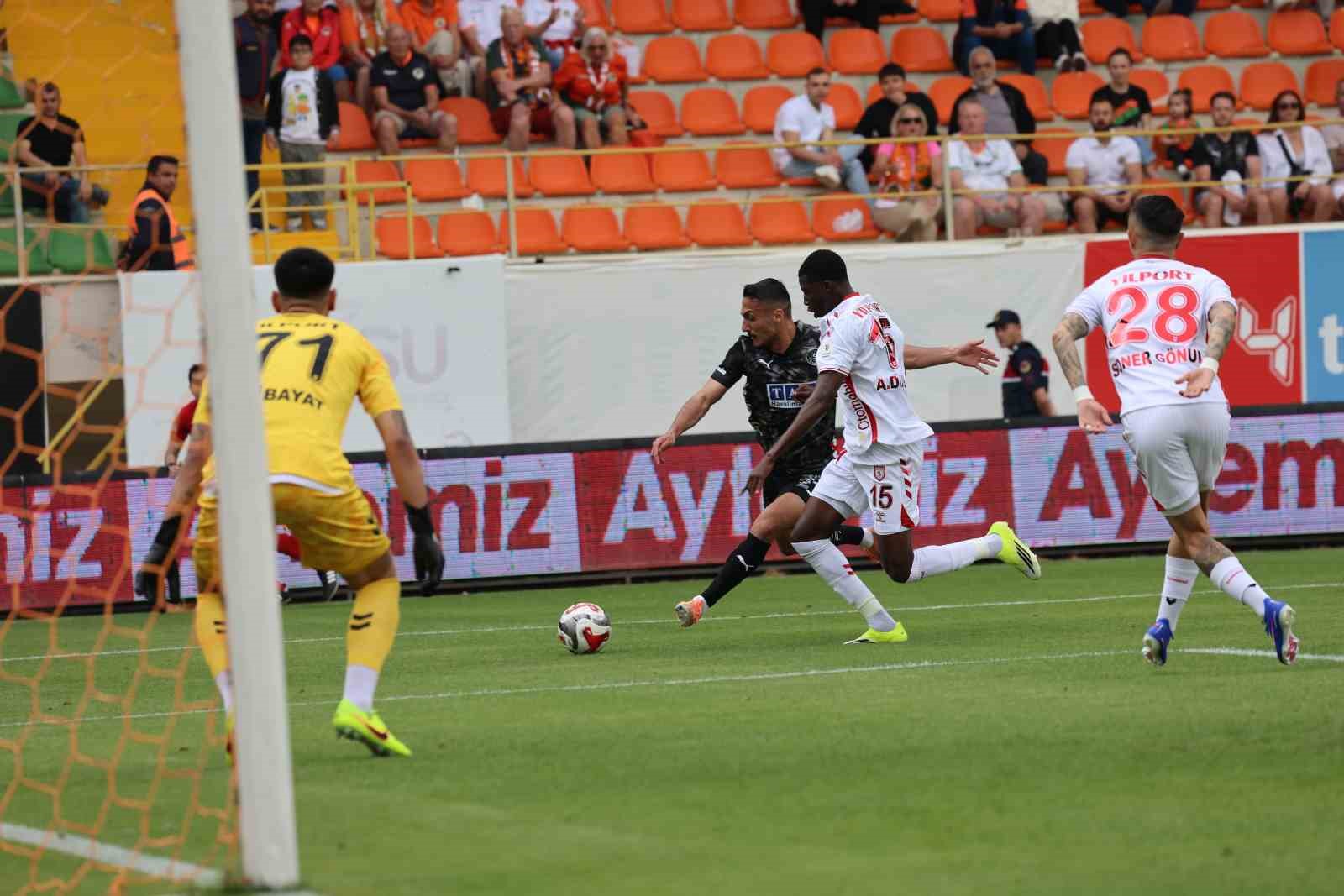 Trendyol Süper Lig: Corendon Alanyaspor: 0 - Samsunspor: 2 (İlk yarı) 6 trendyol super lig corendon alanyaspor 0 samsunspor 2 ilk yari 2