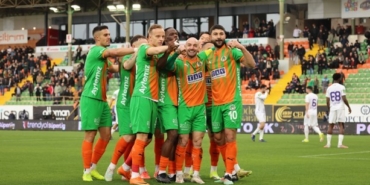 trendyol-super-lig-corendon-alanyaspor-1-eyupspor-0-ilk-yari-V6balDq3.jpg