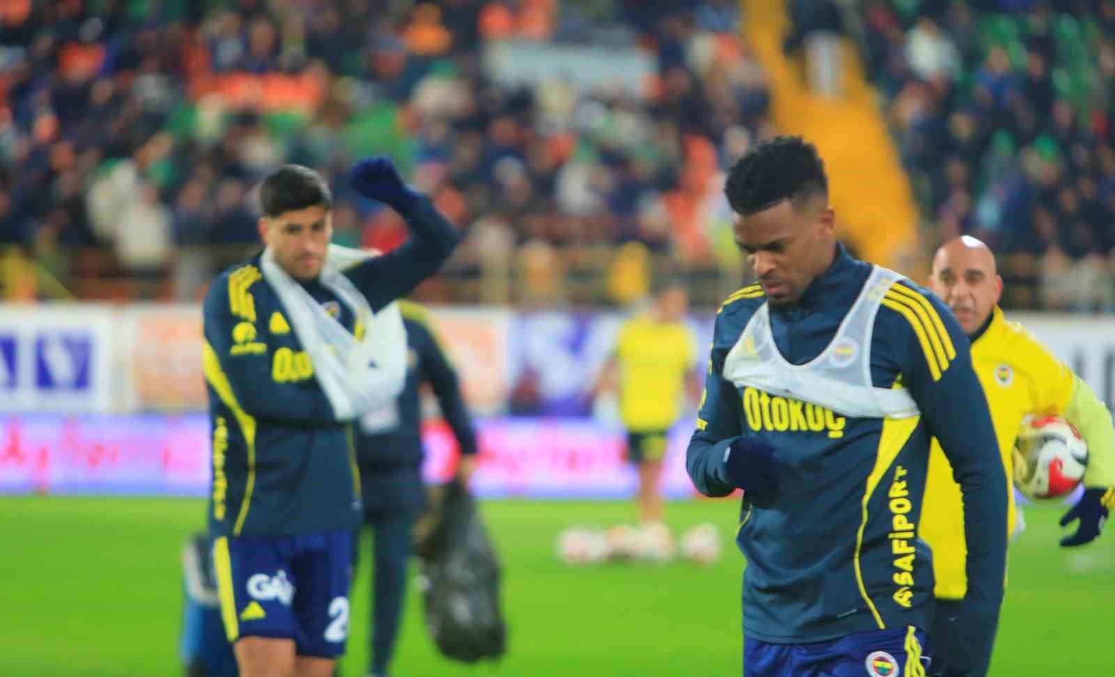 Trendyol Süper Lig: Corendon Alanyaspor: 2 - Fenerbahçe: 1 (Maç devam ediyor) 26 trendyol super lig corendon alanyaspor 2 fenerbahce 1 mac devam ediyor 22 46JsdYBT