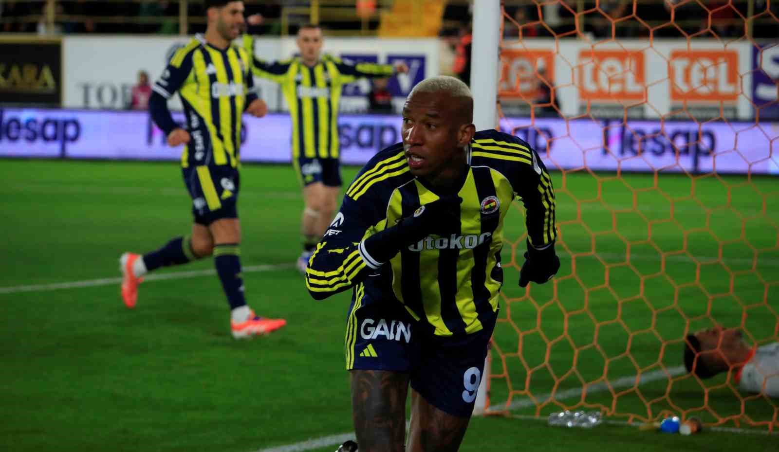 Trendyol Süper Lig: Corendon Alanyaspor: 2 - Fenerbahçe: 1 (Maç devam ediyor) 9 trendyol super lig corendon alanyaspor 2 fenerbahce 1 mac devam ediyor 5 YNOlMh1g