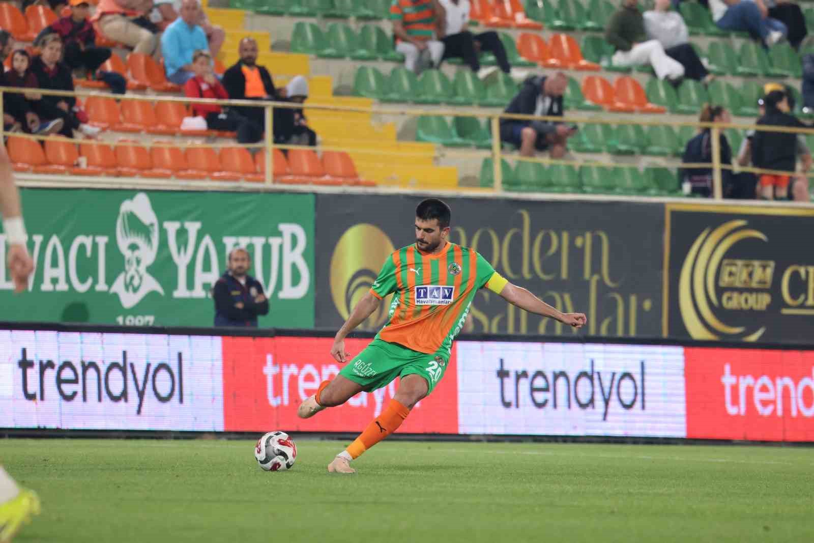 trendyol super lig corendon alanyaspor 2 kayserispor 1 ilk yari 0