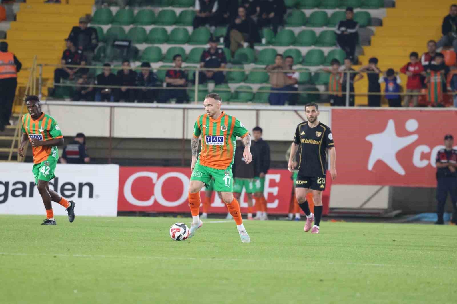 trendyol super lig corendon alanyaspor 2 kayserispor 1 ilk yari 2 QMq32B4T