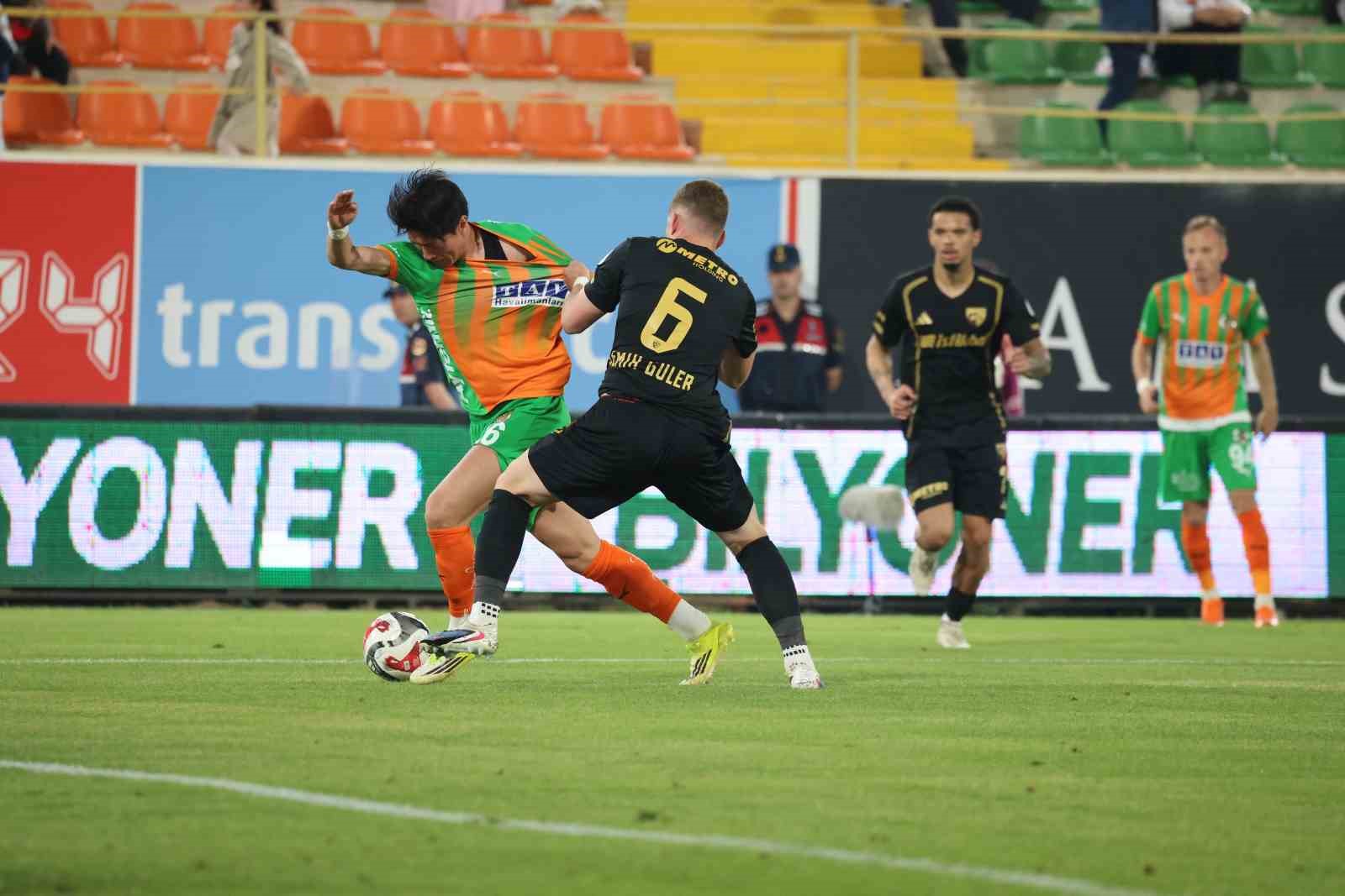 trendyol super lig corendon alanyaspor 2 kayserispor 1 ilk yari 4 VtVZVZ4f