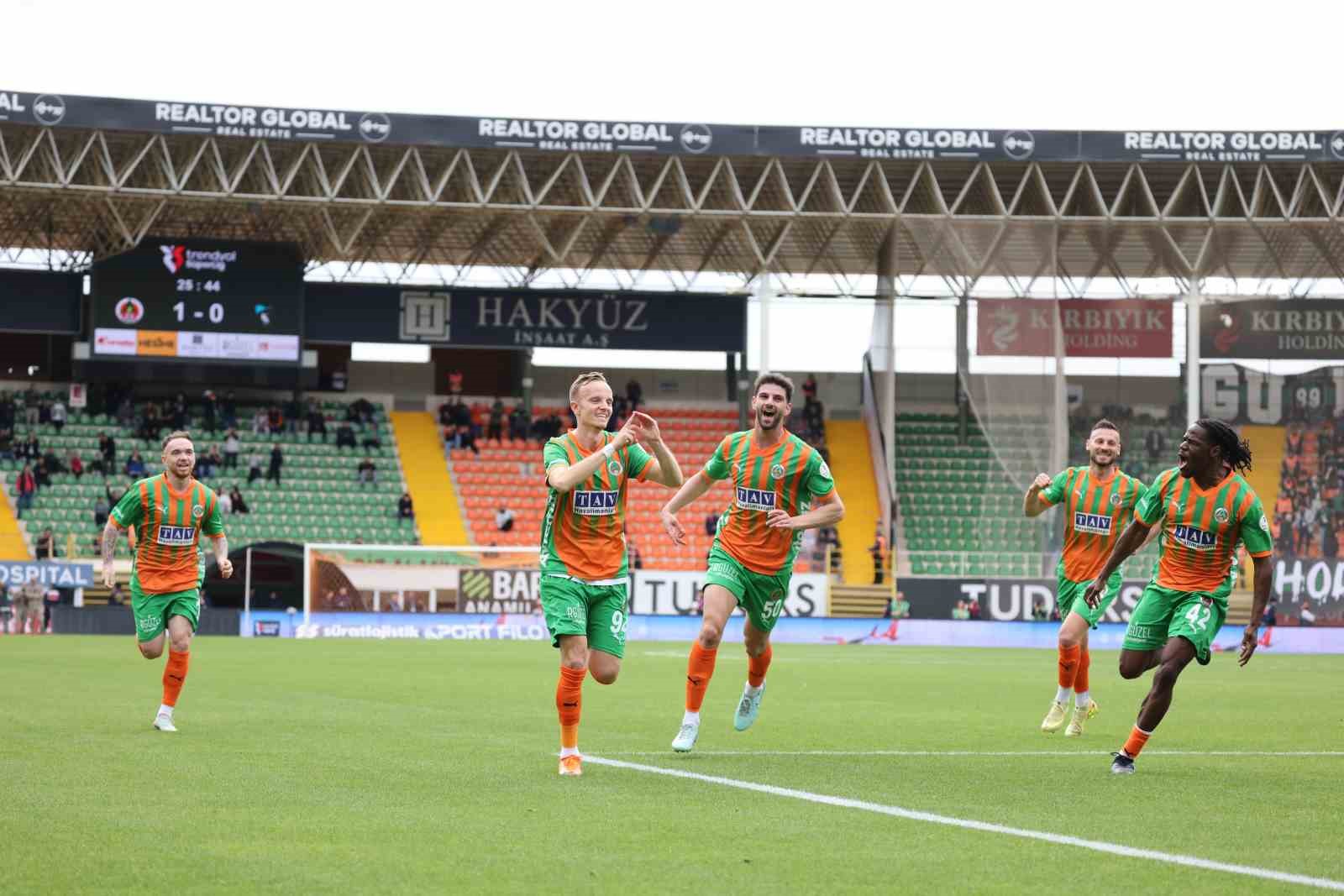 trendyol super lig corendon alanyaspor 2 kocaelispor 0 ilk yari 7 6K7Tm87t
