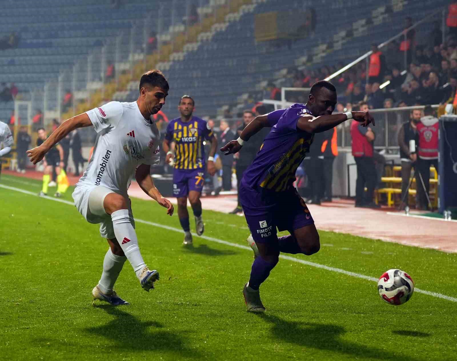 trendyol super lig eyupspor 0 antalyaspor 0 mac devam ediyor 9 SiNUFK85