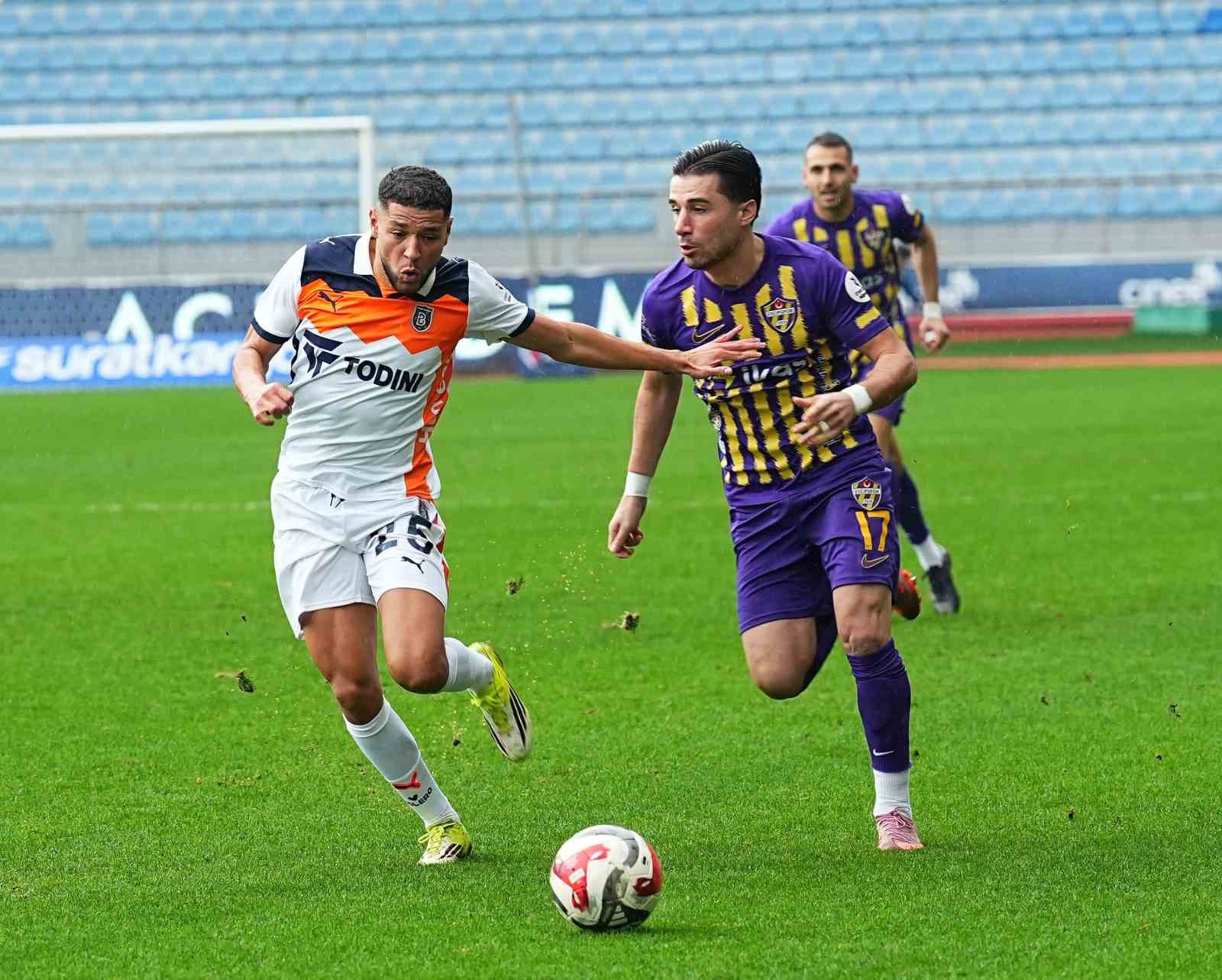 trendyol super lig eyupspor 0 basaksehir 1 mac devam ediyor 11 GZcBhBPu
