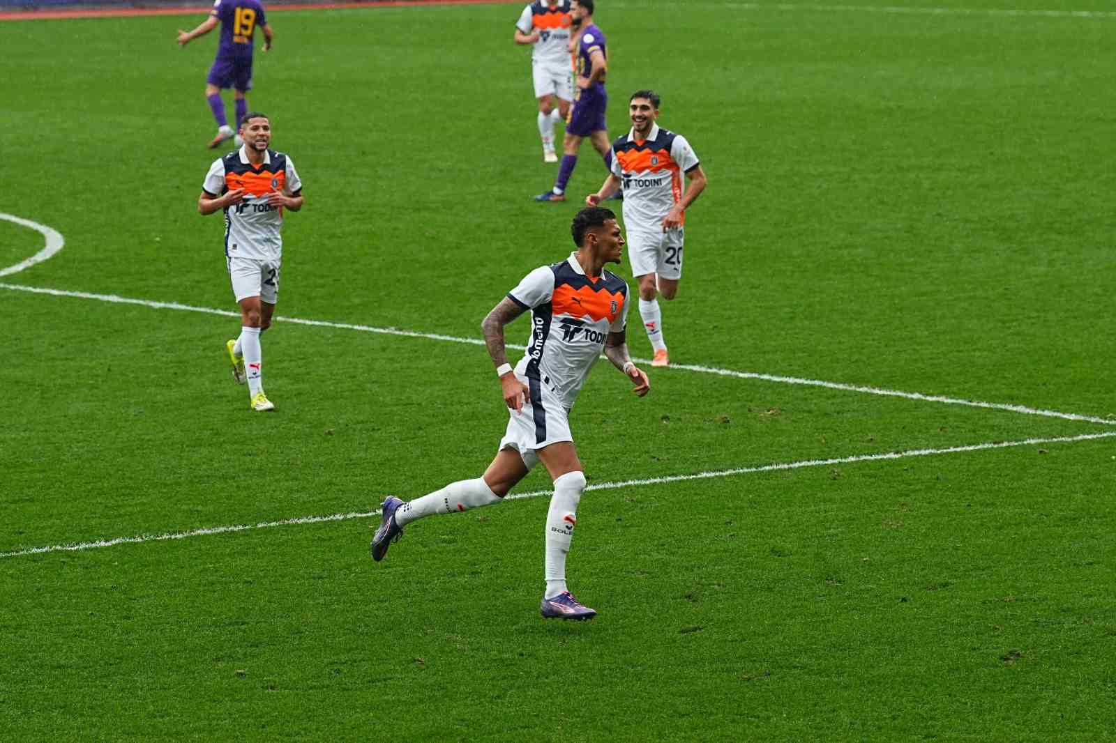 trendyol super lig eyupspor 0 basaksehir 1 mac devam ediyor 19 U7Ts4RjO
