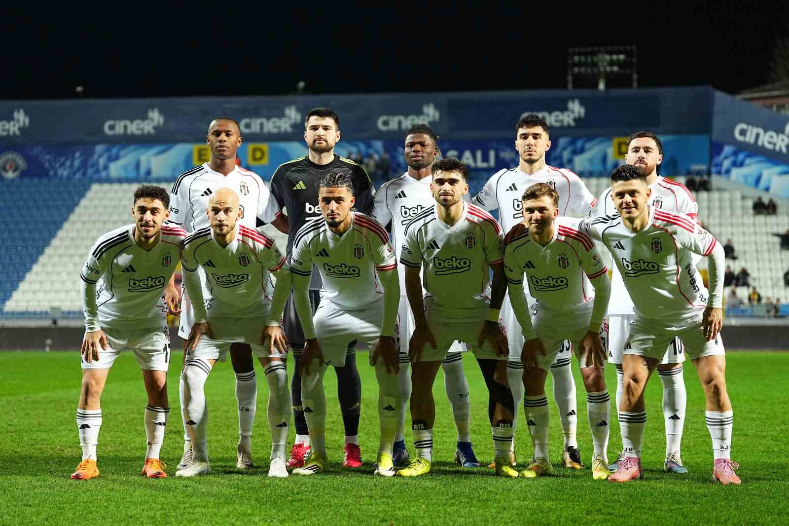 trendyol super lig eyupspor 0 besiktas 1 mac devam ediyor 8
