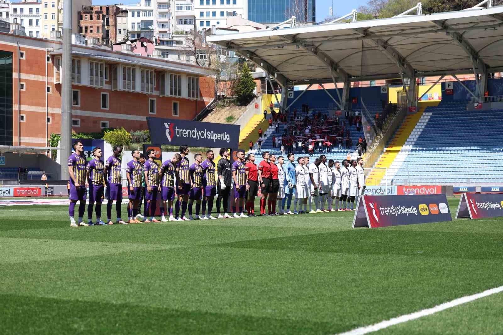 Trendyol Süper Lig: Eyüpspor: 0 - Gaziantep FK: 0 (İlk yarı) 5 trendyol super lig eyupspor 0 gaziantep fk 0 ilk yari 1 MLkfujRt