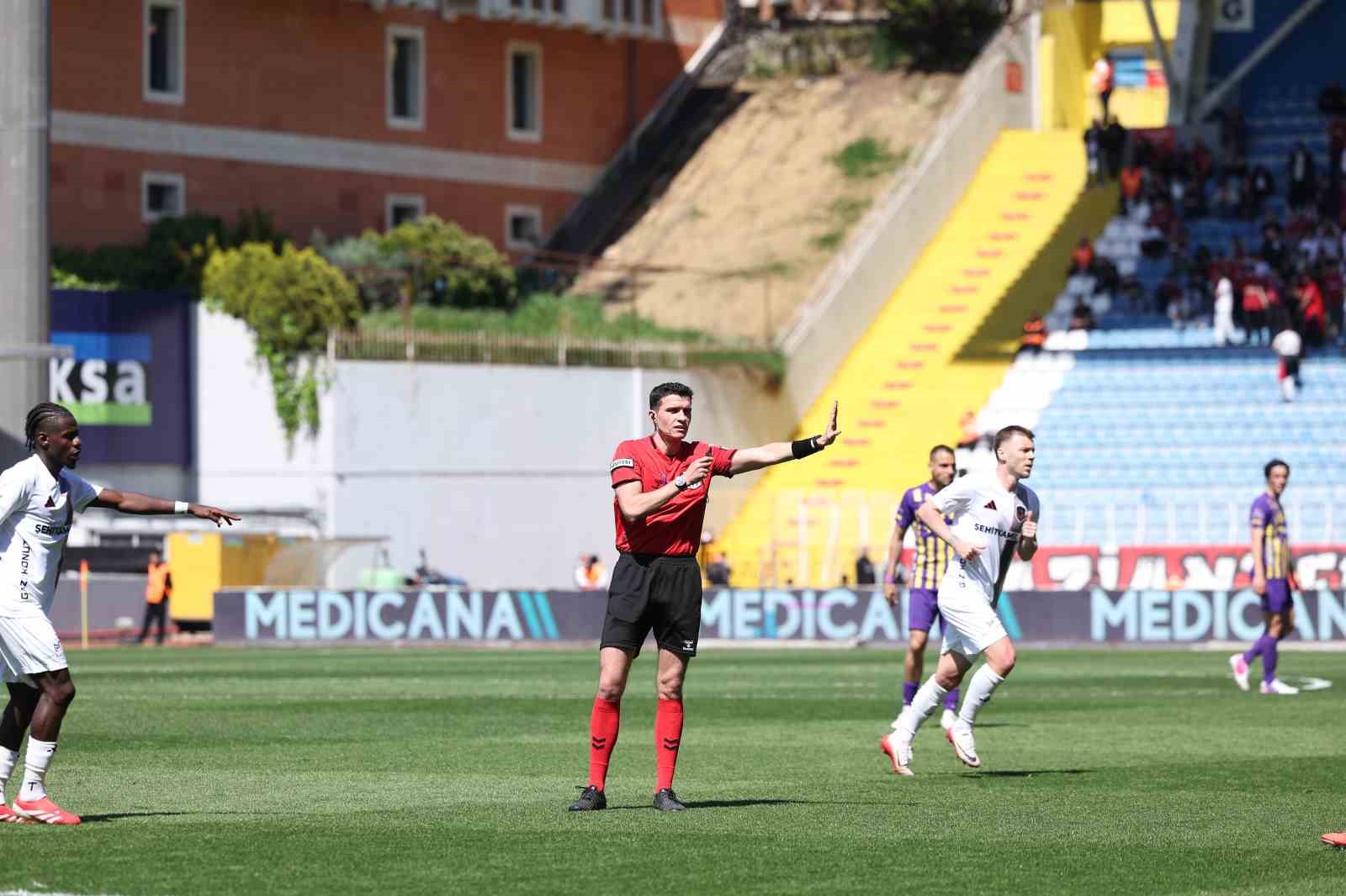 Trendyol Süper Lig: Eyüpspor: 0 - Gaziantep FK: 0 (İlk yarı) 15 trendyol super lig eyupspor 0 gaziantep fk 0 ilk yari 11