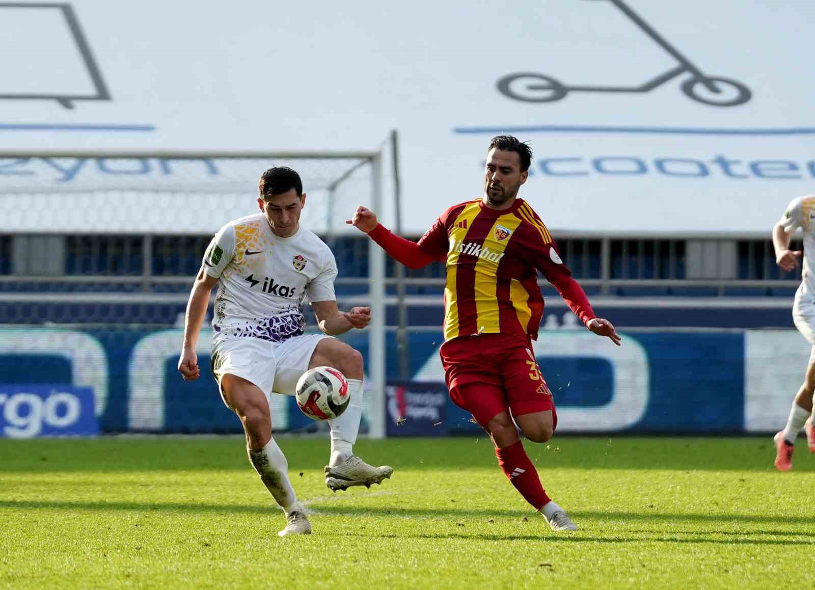 Trendyol Süper Lig: Eyüpspor: 0 - Kayserispor:0 (İlk yarı) 15 trendyol super lig eyupspor 0 kayserispor0 ilk yari 11 BrdEdgms