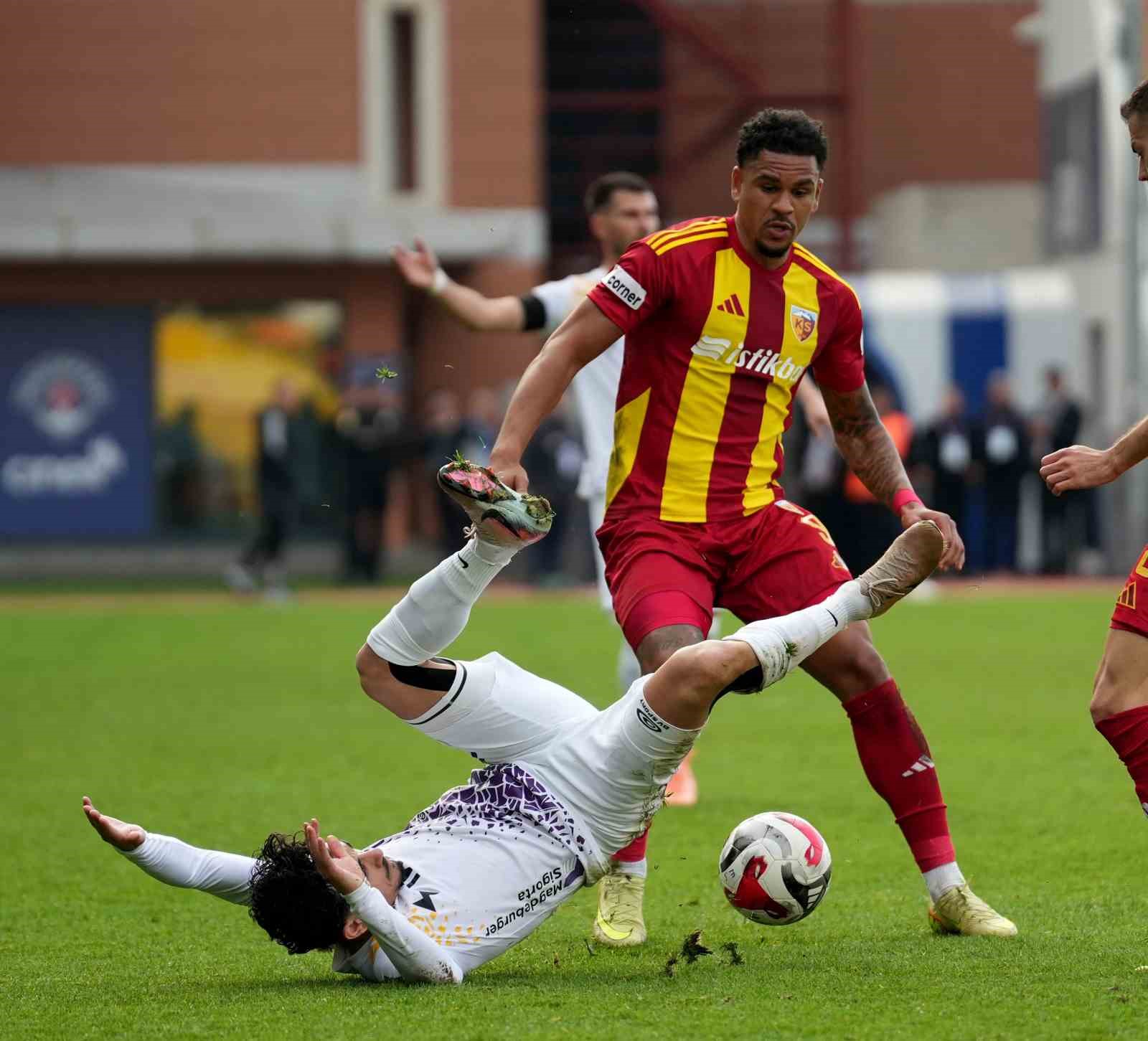 Trendyol Süper Lig: Eyüpspor: 0 - Kayserispor:0 (İlk yarı) 11 trendyol super lig eyupspor 0 kayserispor0 ilk yari 7 RyRQ4W7k