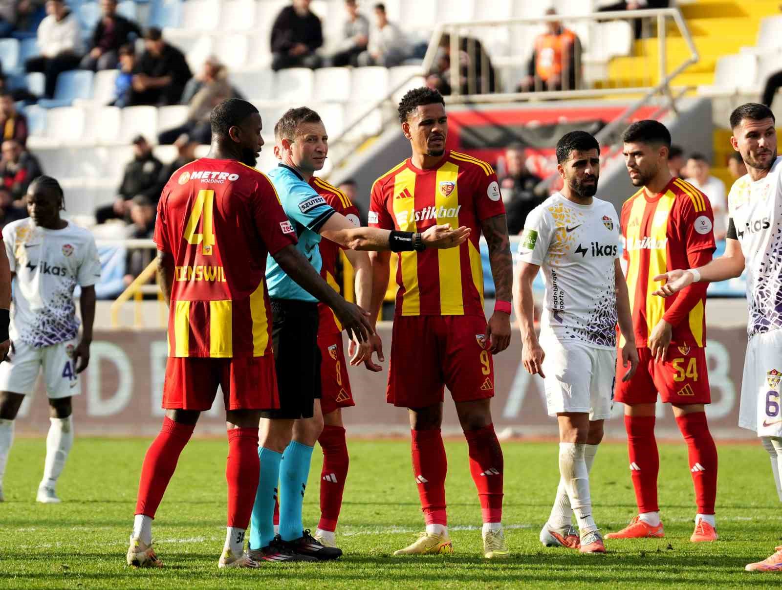 Trendyol Süper Lig: Eyüpspor: 0 - Kayserispor:0 (İlk yarı) 13 trendyol super lig eyupspor 0 kayserispor0 ilk yari 9 OWXYn8zK