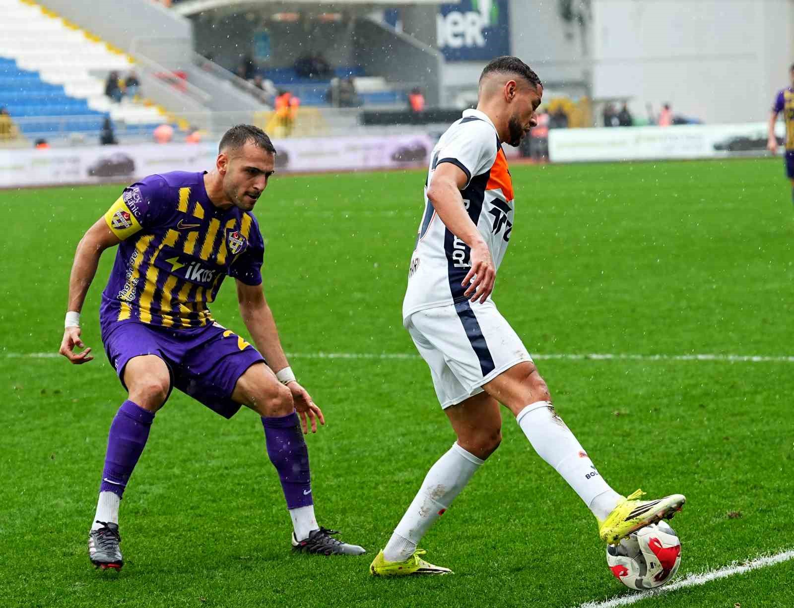 trendyol super lig eyupspor 0 rams basaksehir 1 ilk yari 5 qVMQ8IdF