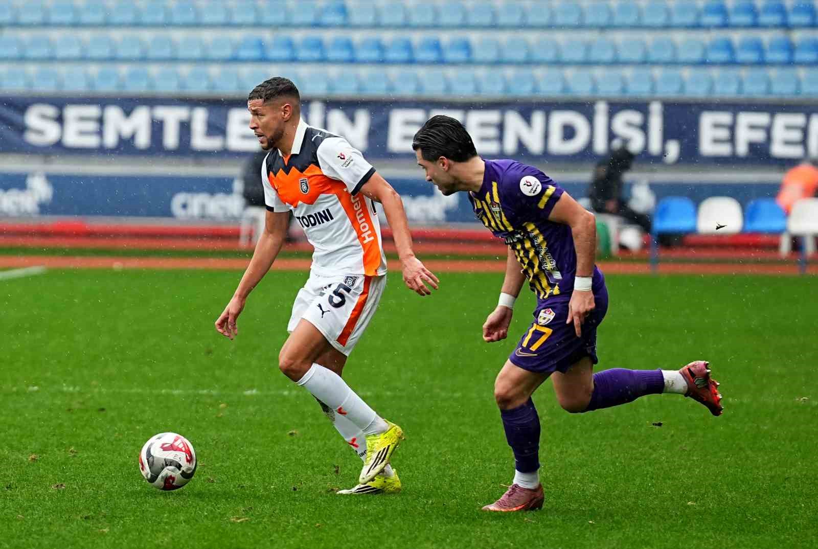 trendyol super lig eyupspor 0 rams basaksehir 1 ilk yari 7