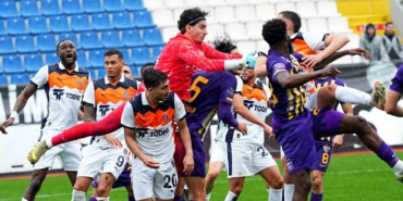 trendyol-super-lig-eyupspor-0-rams-basaksehir-1-ilk-yari-x37FG3rw.jpg
