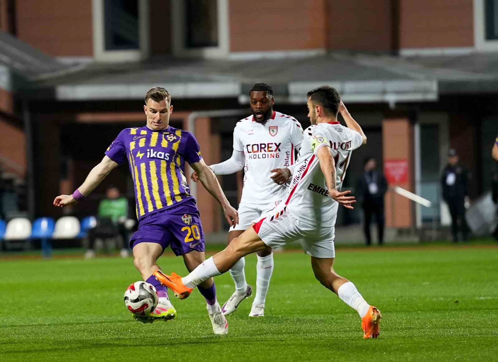trendyol super lig eyupspor 0 samsunspor 0 mac devam ediyor 0 tB1NNDdX