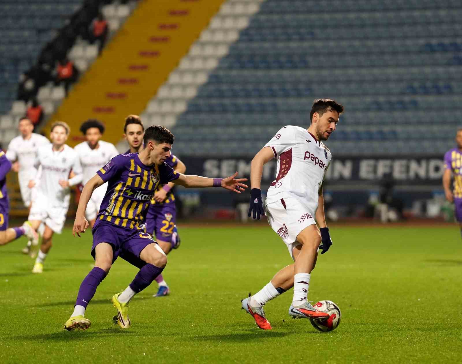 trendyol super lig eyupspor 0 trabzonspor 0 mac devam ediyor 13 BaPAWFRZ