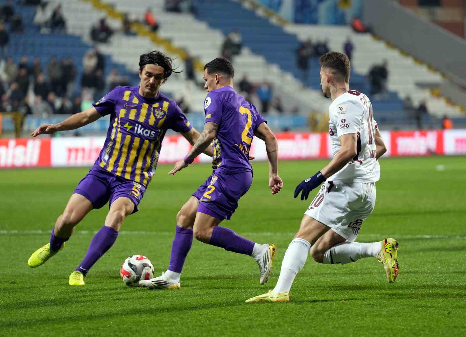 trendyol super lig eyupspor 0 trabzonspor 0 mac devam ediyor 15 Ki2X8sFt