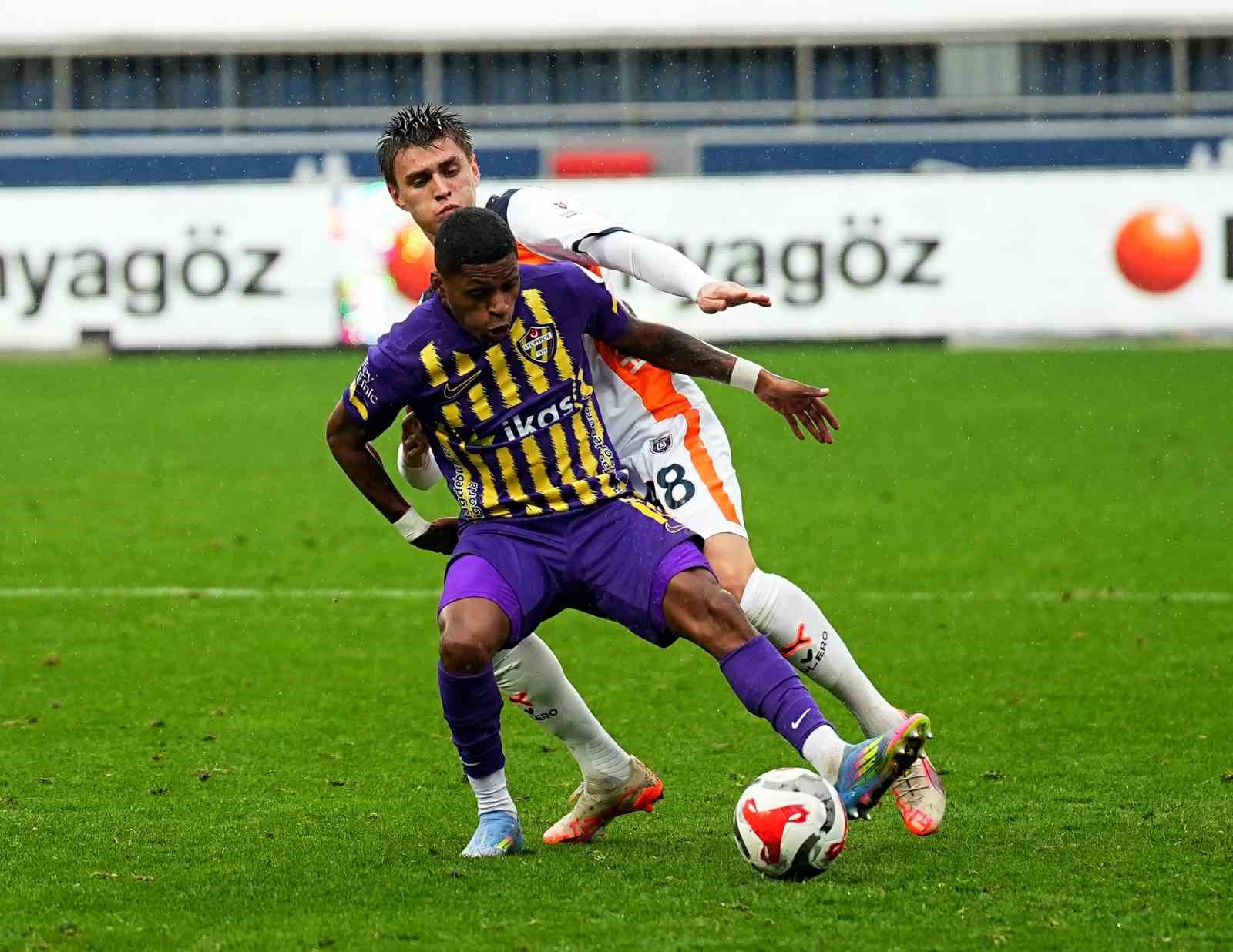trendyol super lig eyupspor 1 rams basaksehir 2 mac sonucu 4 IKmO4YGO