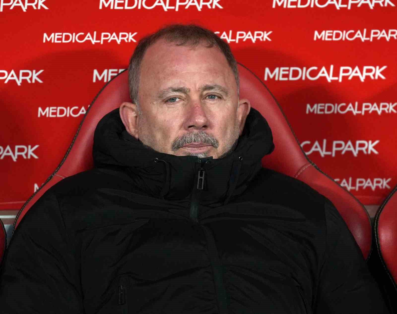 trendyol super lig fatih karagumruk 0 besiktas 0 mac devam ediyor 1 CpVHLqV7