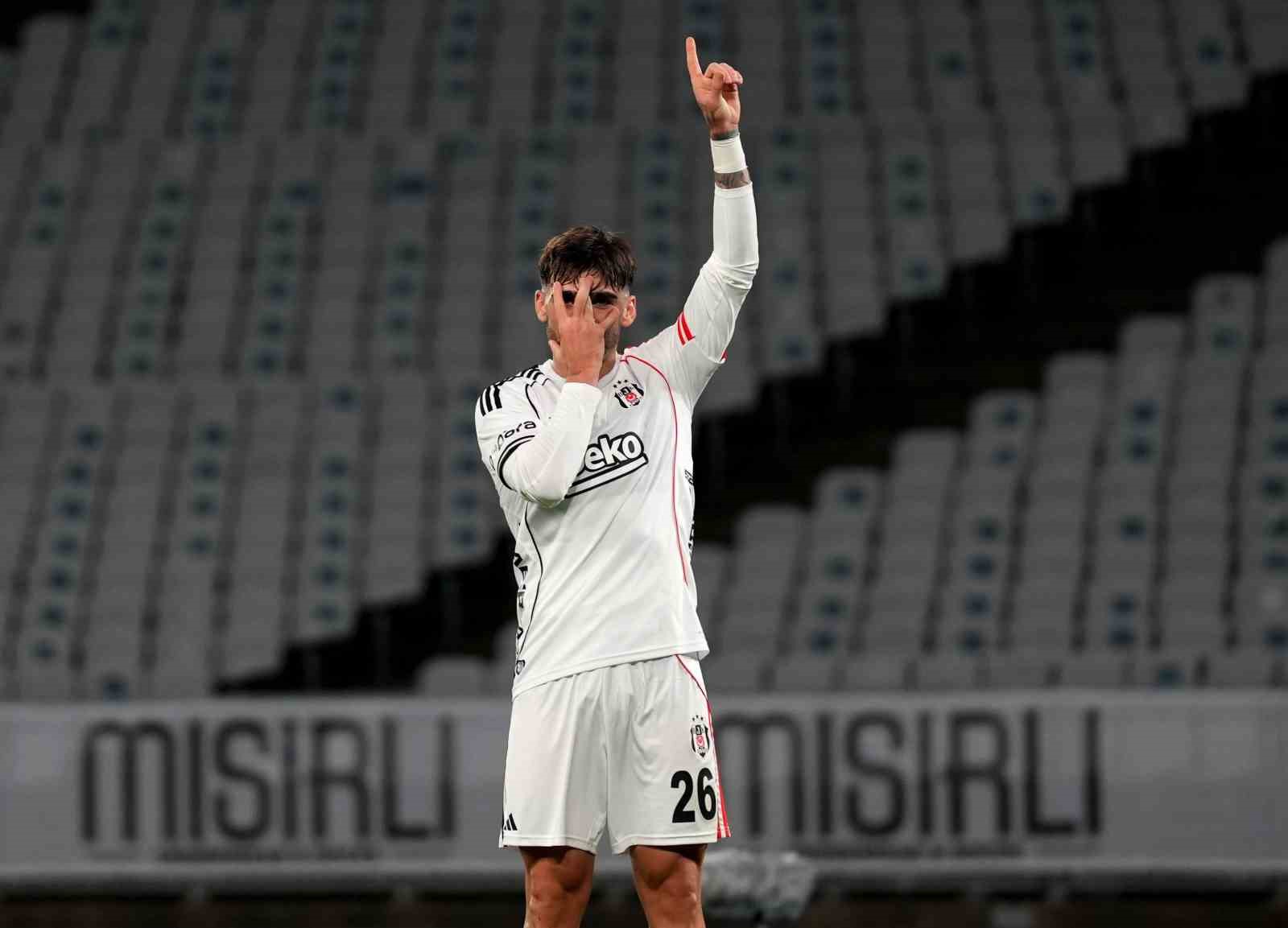 trendyol super lig fatih karagumruk 0 besiktas 1 ilk yari 19 3Chhzz44