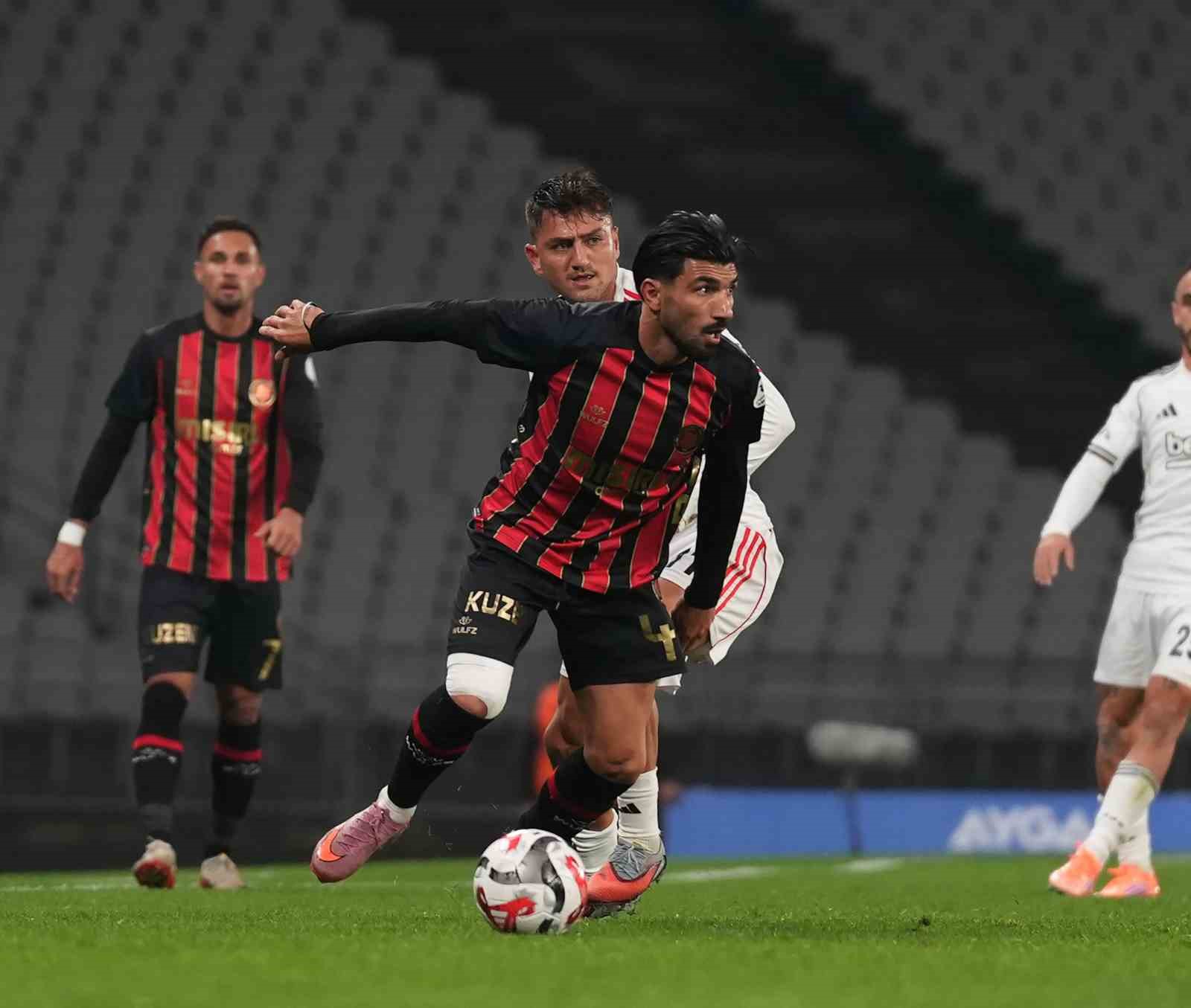 trendyol super lig fatih karagumruk 0 besiktas 1 ilk yari 4