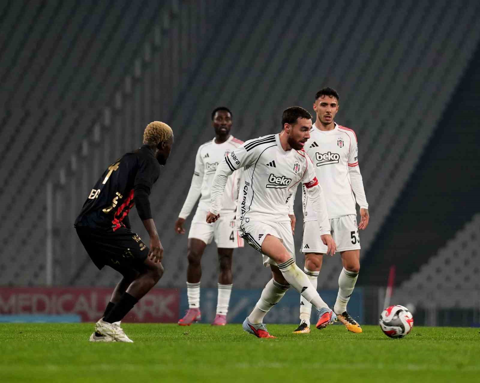 trendyol super lig fatih karagumruk 0 besiktas 1 ilk yari 6 BtNhjMDP