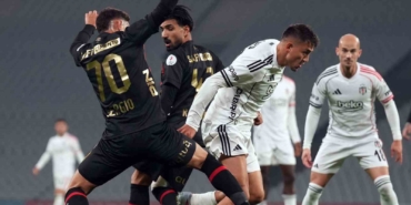 trendyol-super-lig-fatih-karagumruk-0-besiktas-1-ilk-yari-ZKrPM7qr.jpg