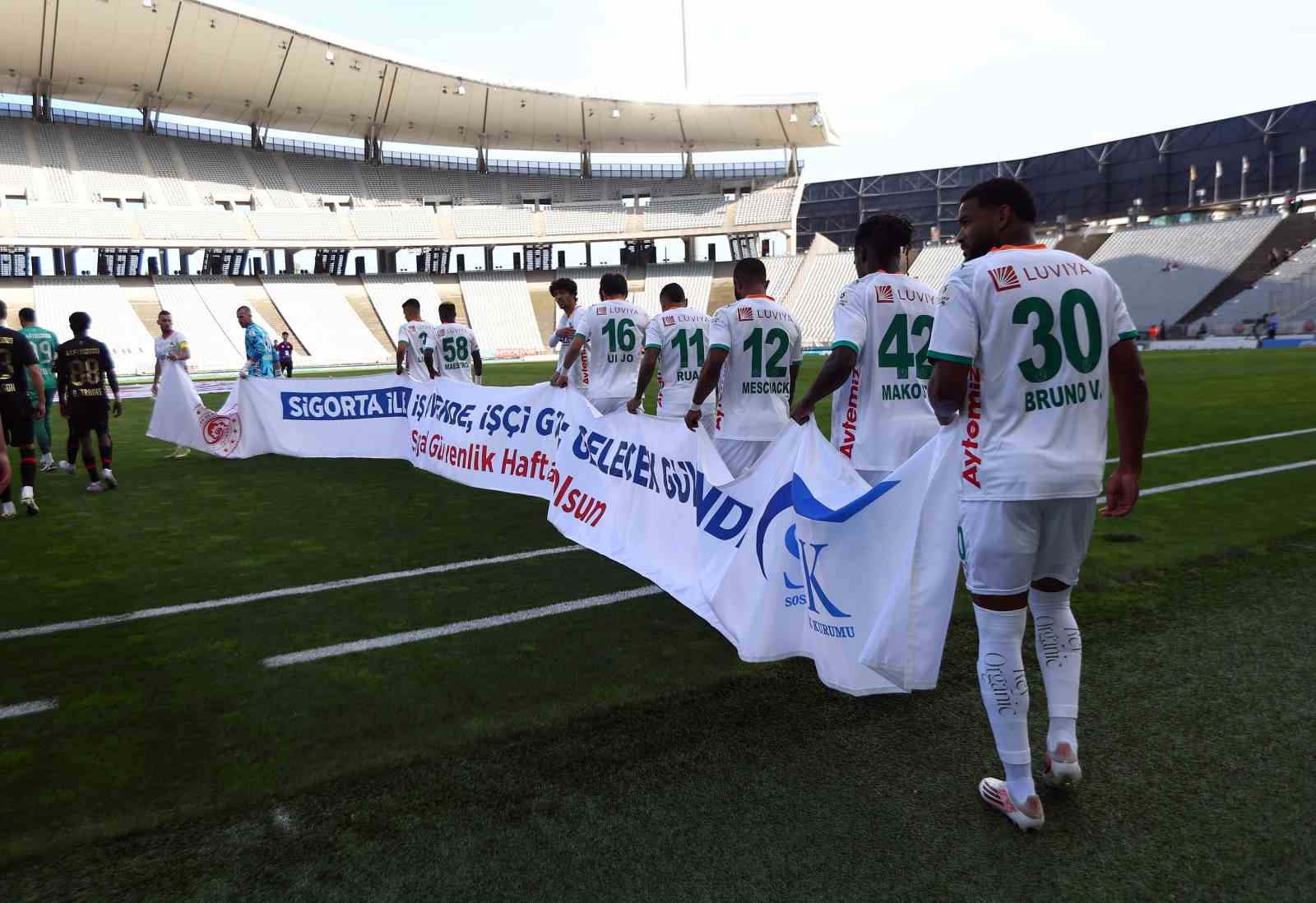 trendyol super lig fatih karagumruk 0 corendon alanyaspor 0 mac devam ediyor 10 P8kVBWGQ