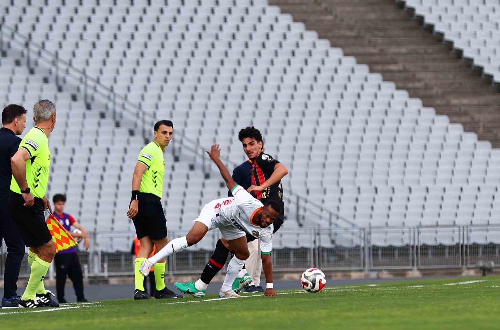 trendyol super lig fatih karagumruk 0 corendon alanyaspor 0 mac devam ediyor 6 Jv3IiyGY
