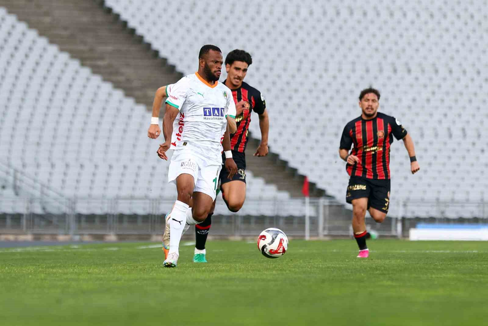 trendyol super lig fatih karagumruk 0 corendon alanyaspor 0 mac devam ediyor 7