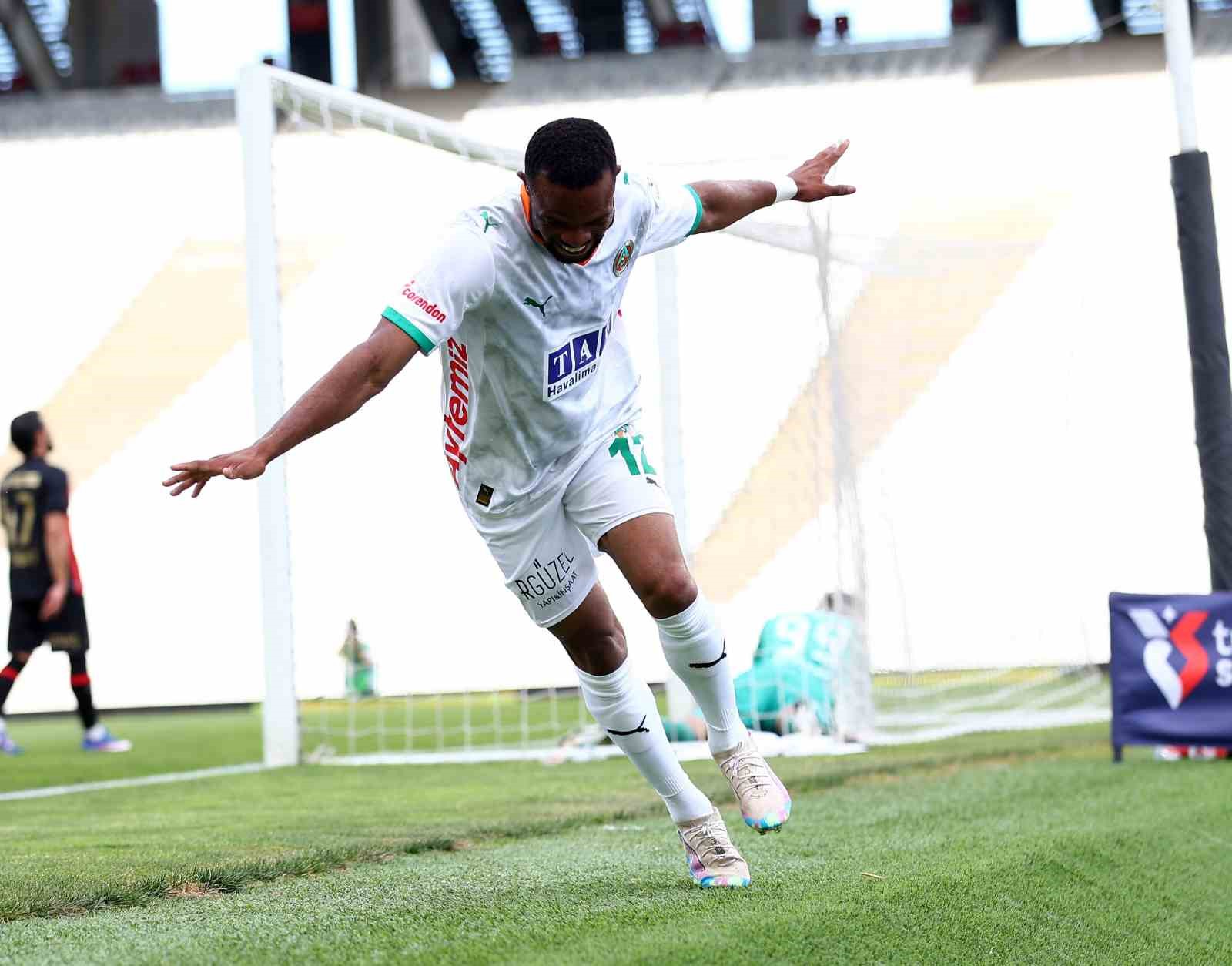 trendyol super lig fatih karagumruk 0 corendon alanyaspor 1 ilk yari 1 u3LuZcJD