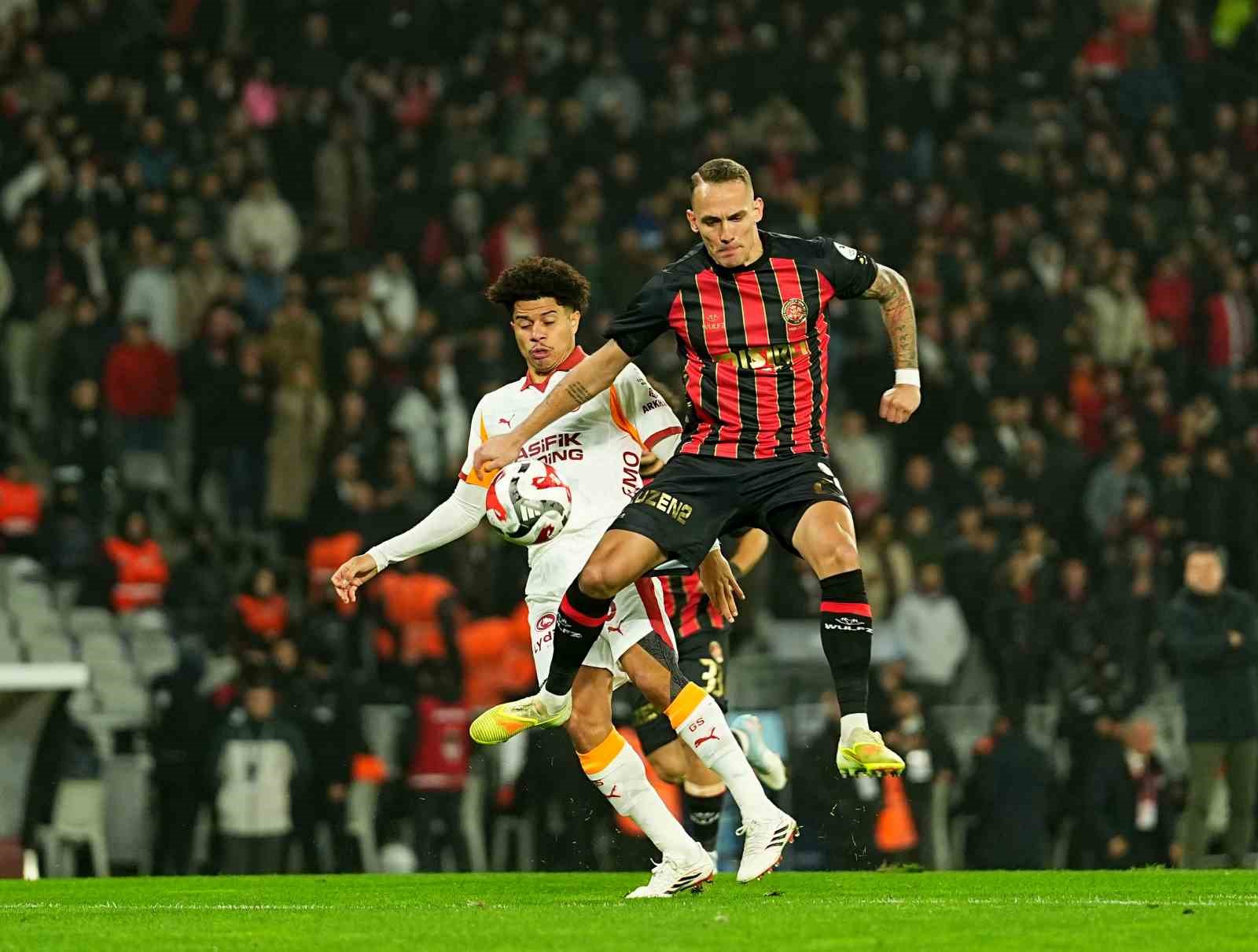 trendyol super lig fatih karagumruk 0 galatasaray 1 mac devam ediyor 12 hiOiKBnc