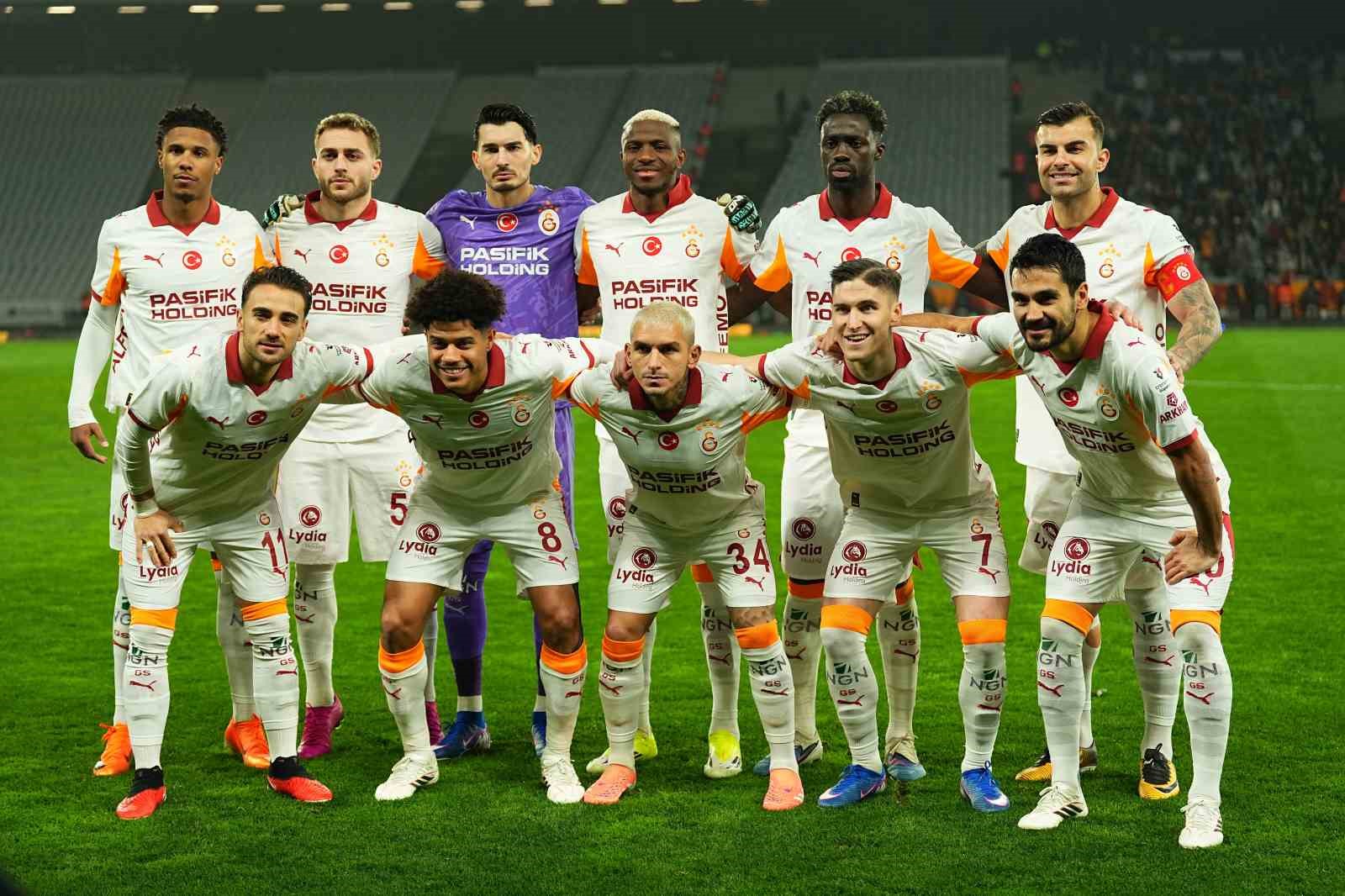 trendyol super lig fatih karagumruk 0 galatasaray 1 mac devam ediyor 9 PFThRWEa
