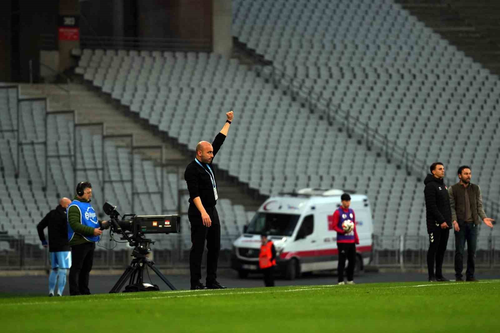 Trendyol Süper Lig: Fatih Karagümrük: 0 - Kocaelispor: 0 (İlk yarı) 6 trendyol super lig fatih karagumruk 0 kocaelispor 0 ilk yari 2 b6GrnqKj
