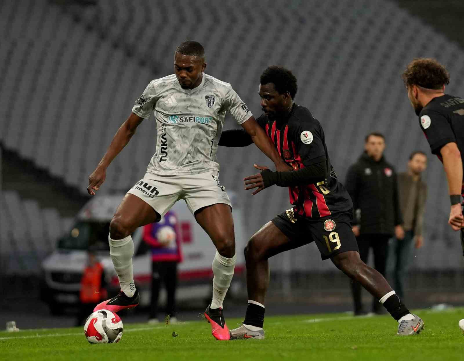 Trendyol Süper Lig: Fatih Karagümrük: 0 - Kocaelispor: 0 (İlk yarı) 13 trendyol super lig fatih karagumruk 0 kocaelispor 0 ilk yari 9 lSYsJHGK