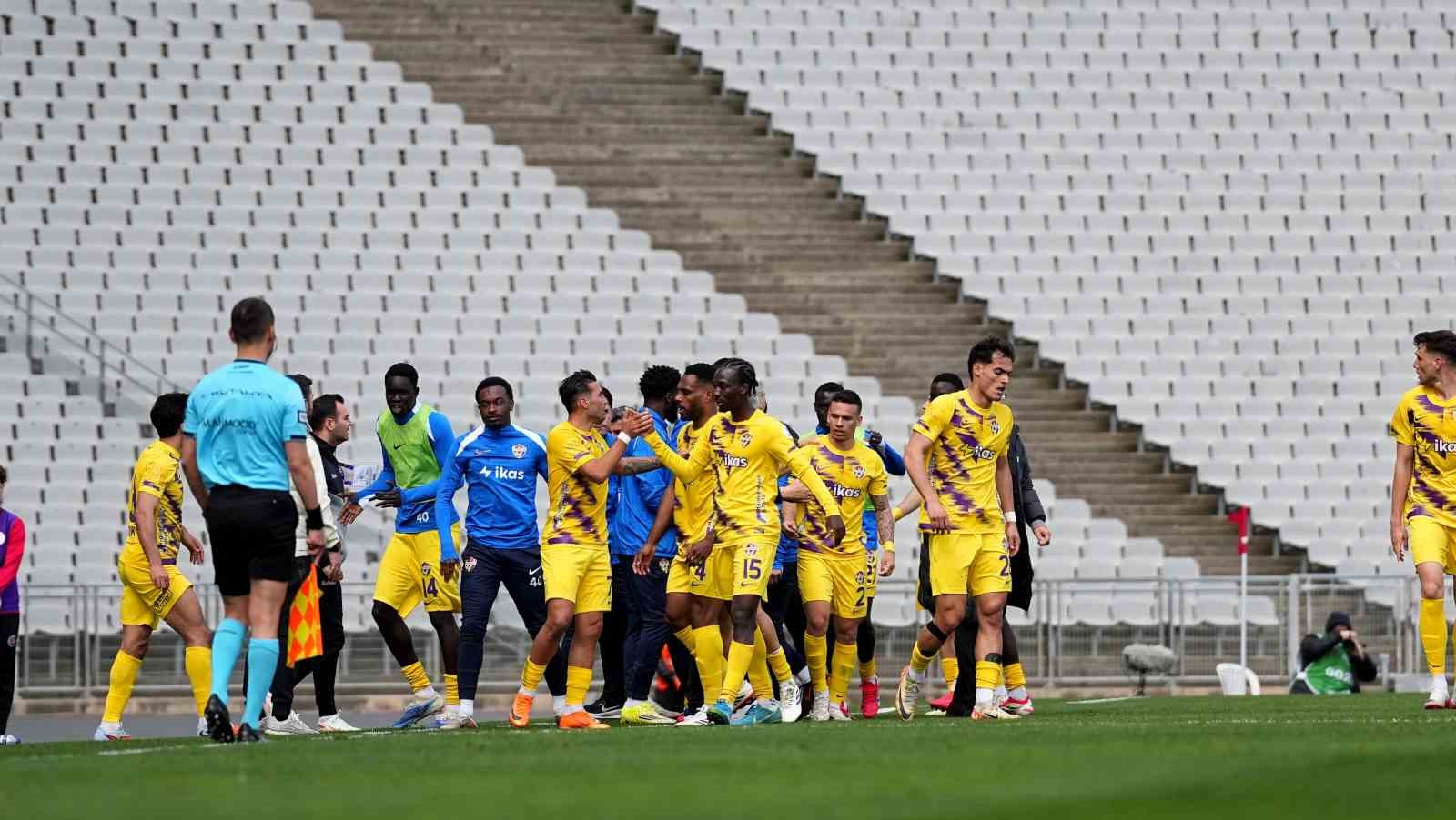 trendyol super lig fatih karagumruk 1 eyupspor 2 ilk yari 9