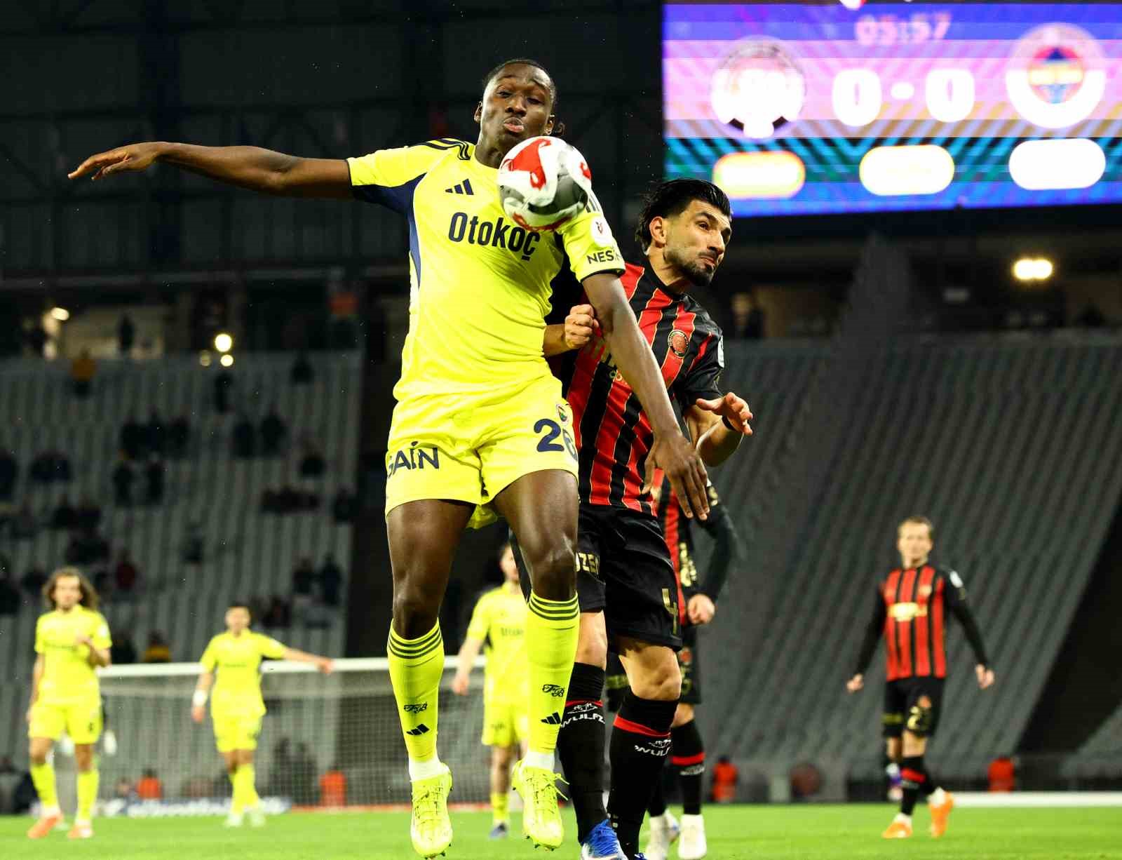 Trendyol Süper Lig: Fatih Karagümrük: 1 - Fenerbahçe: 0 (Maç devam ediyor) 5 trendyol super lig fatih karagumruk 1 fenerbahce 0 mac devam ediyor 1