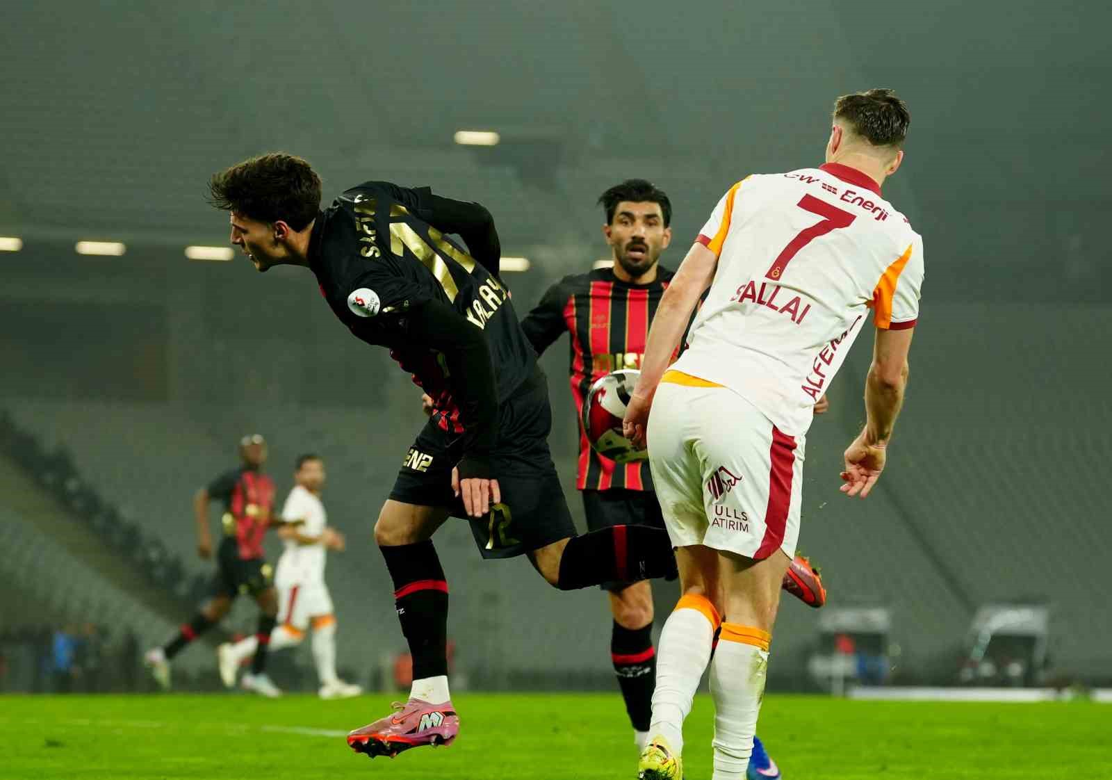 trendyol super lig fatih karagumruk 1 galatasaray 1 ilk yari 10 k1vSXaUY