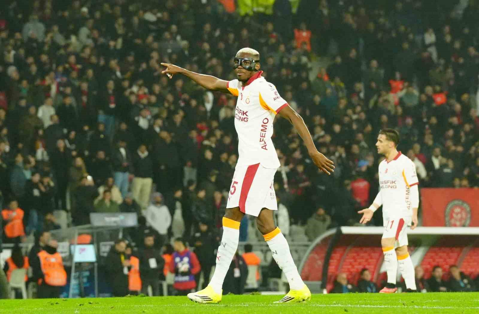 trendyol super lig fatih karagumruk 1 galatasaray 1 ilk yari 9