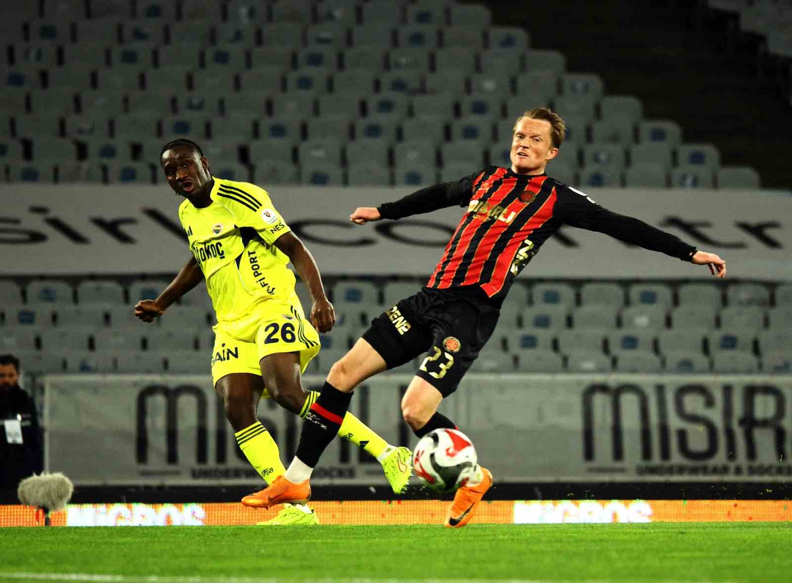 Trendyol Süper Lig: Fatih Karagümrük: 2 - Fenerbahçe: 0 (İlk yarı) 15 trendyol super lig fatih karagumruk 2 fenerbahce 0 ilk yari 11 4iVr8TVV