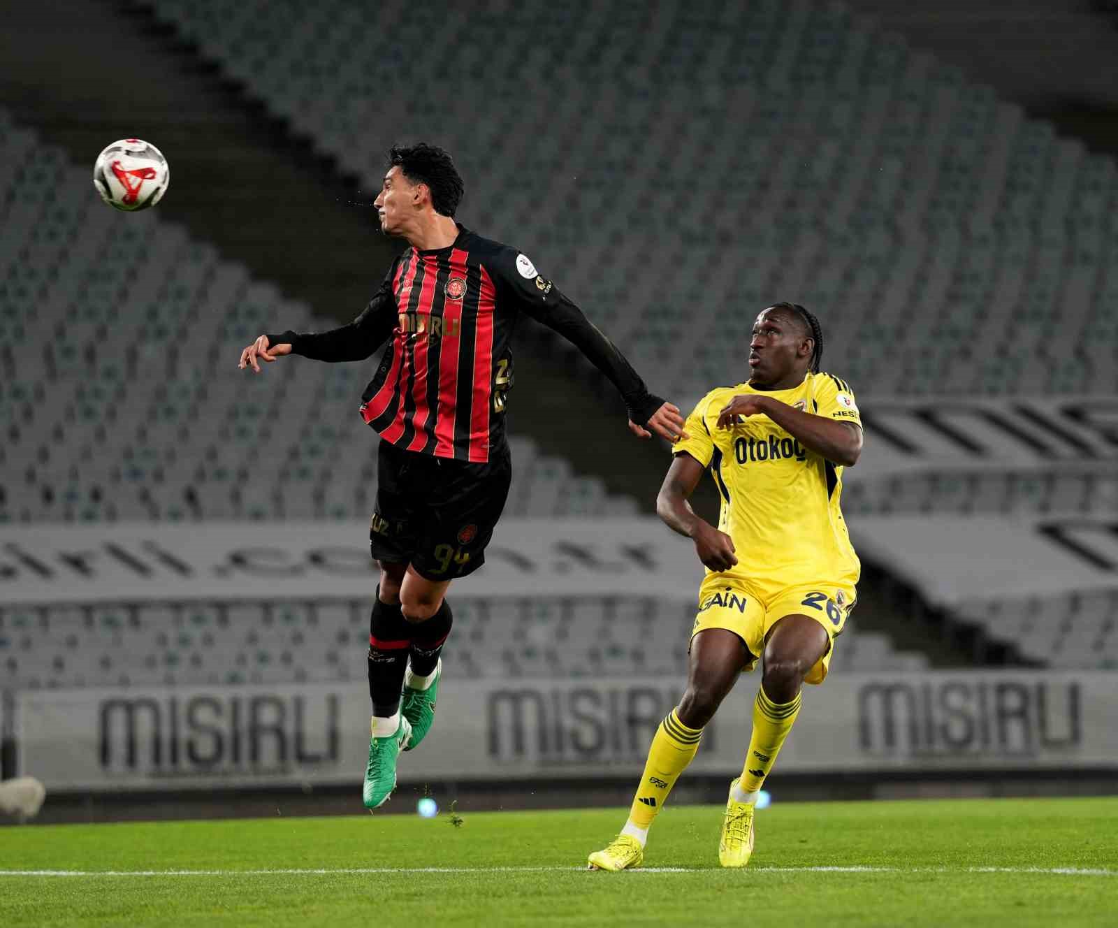 Trendyol Süper Lig: Fatih Karagümrük: 2 - Fenerbahçe: 0 (İlk yarı) 32 trendyol super lig fatih karagumruk 2 fenerbahce 0 ilk yari 28 Nq7pAHDj
