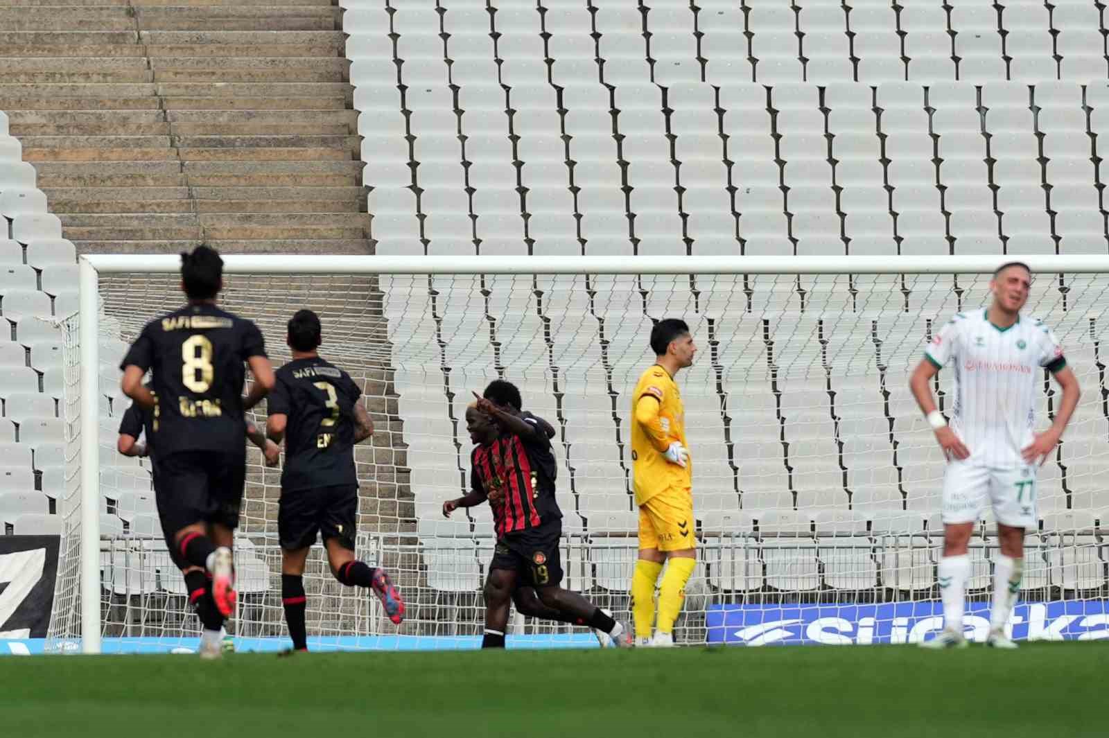 Trendyol Süper Lig: Fatih Karagümrük: 2 - Konyaspor: 0 (İlk yarı) 16 trendyol super lig fatih karagumruk 2 konyaspor 0 ilk yari 12 Rrpzkq5H