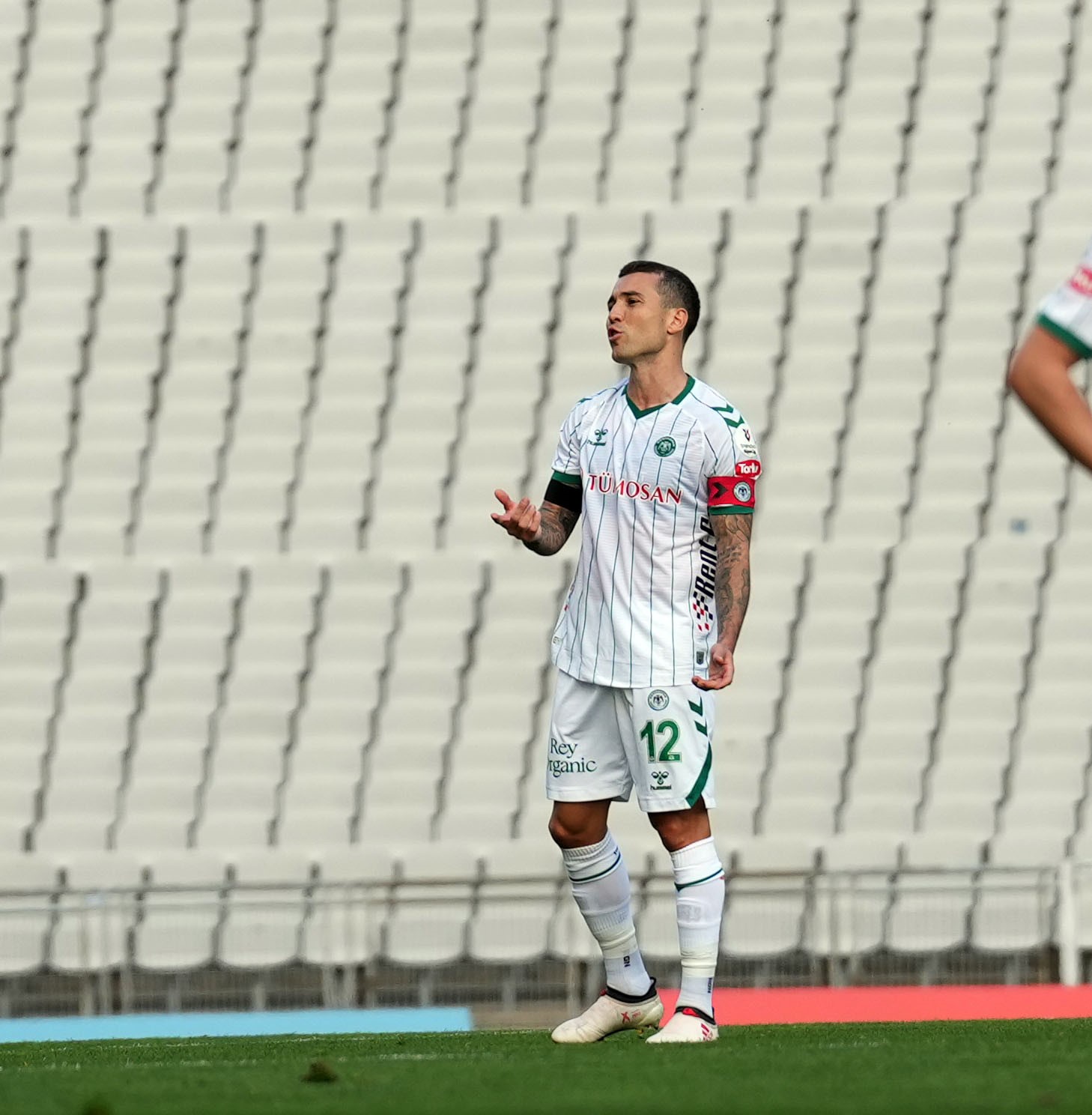 Trendyol Süper Lig: Fatih Karagümrük: 2 - Konyaspor: 0 (İlk yarı) 21 trendyol super lig fatih karagumruk 2 konyaspor 0 ilk yari 17