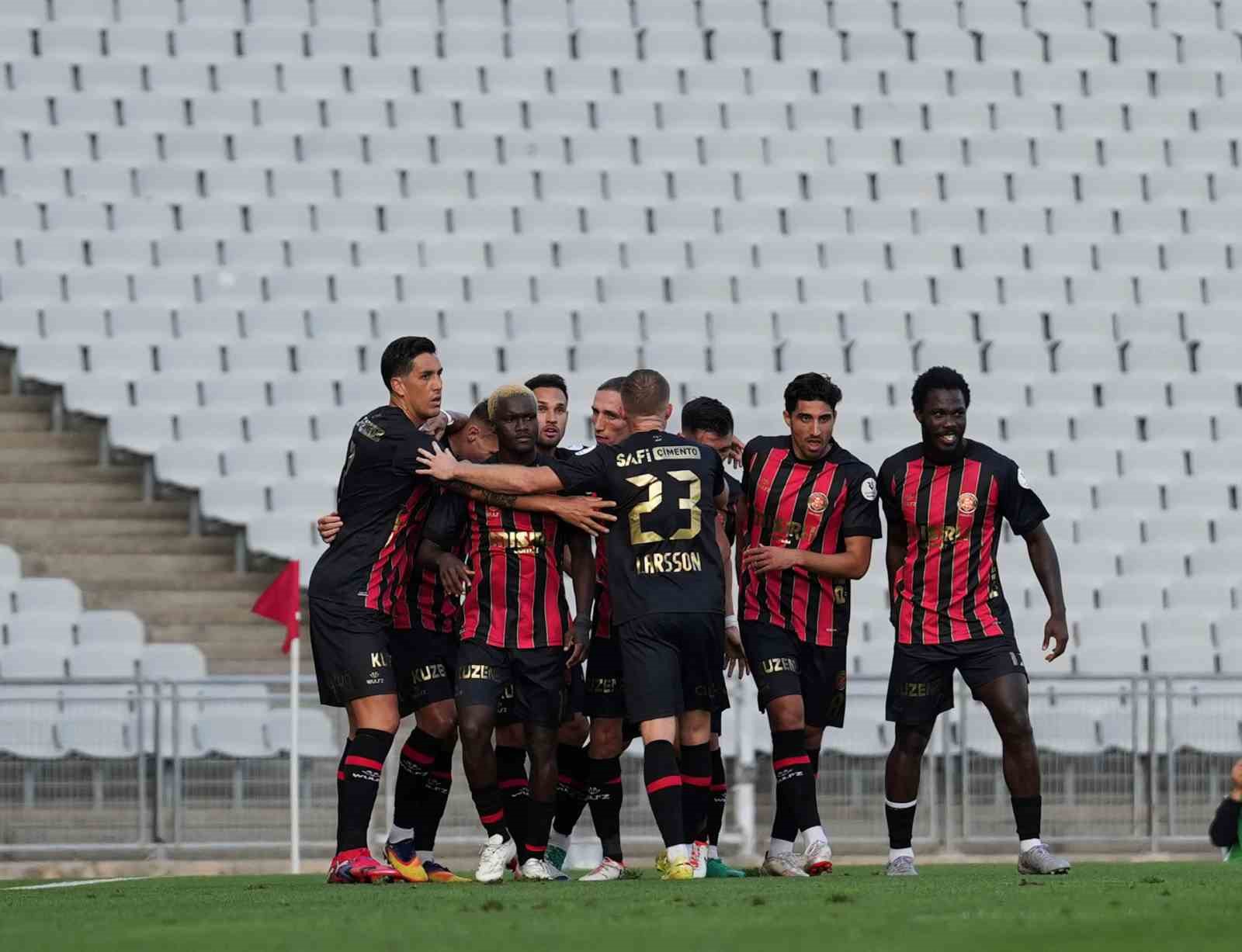 Trendyol Süper Lig: Fatih Karagümrük: 2 - Konyaspor: 0 (İlk yarı) 9 trendyol super lig fatih karagumruk 2 konyaspor 0 ilk yari 5 BnZCM7ST