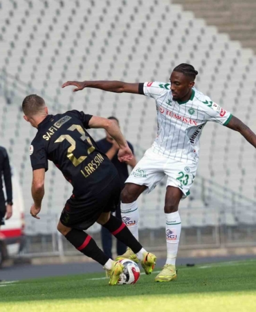 trendyol-super-lig-fatih-karagumruk-2-konyaspor-0-ilk-yari-qY9QyWYU.jpg